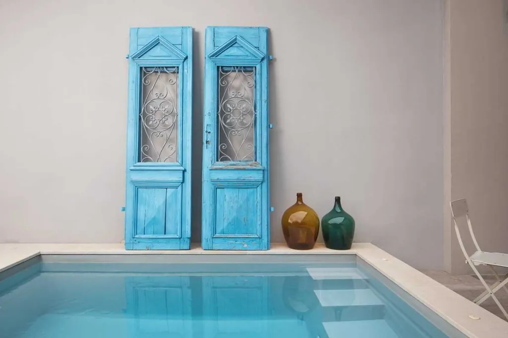 Courtyard Pool & Jacuzzi Villa in Radetići