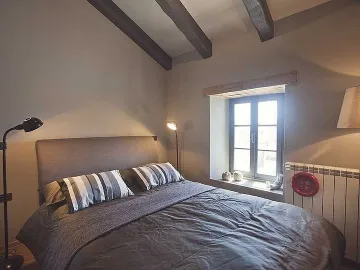 Courtyard Pool & Jacuzzi Villa in Radetići