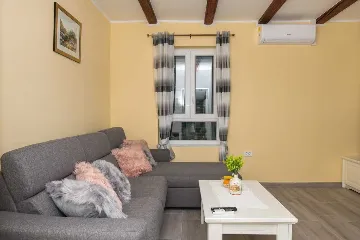 2-Bedroom Villa in Primošten Burnji for Up to 6