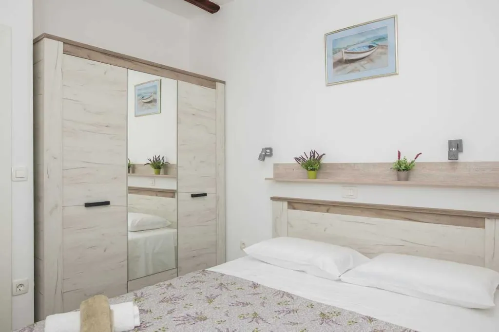 2-Bedroom Villa in Primošten Burnji for Up to 6