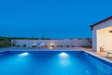 2-Bedroom Holiday House in Smoković for 6 Guests