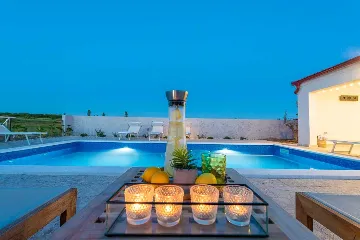 2-Bedroom Holiday House in Smoković for 6 Guests