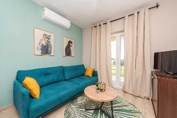 2-Bedroom Holiday House in Smoković for 6 Guests
