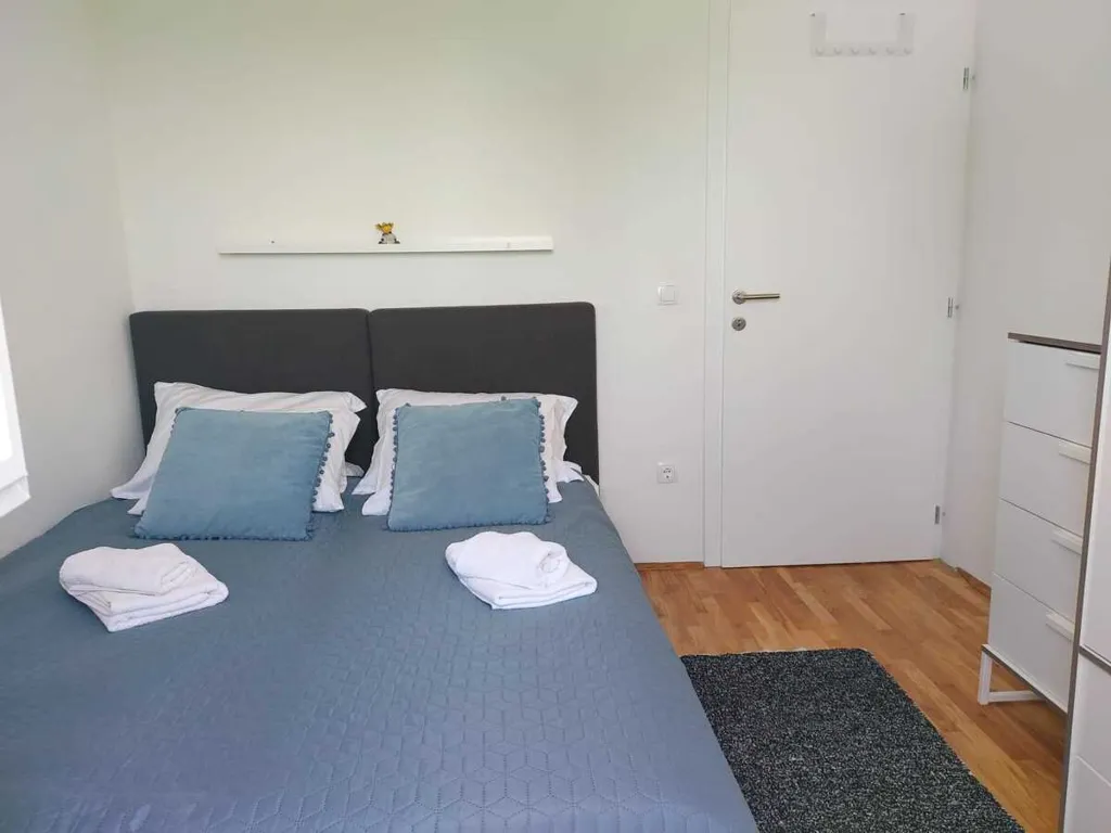 2-Bedroom Holiday House in Smoković for 6 Guests