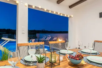 2-Bedroom Holiday House in Smoković for 6 Guests