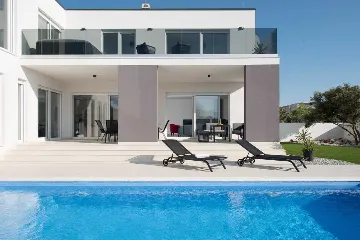 Modern Villa for 8 Guests in Vrsi, Croatia