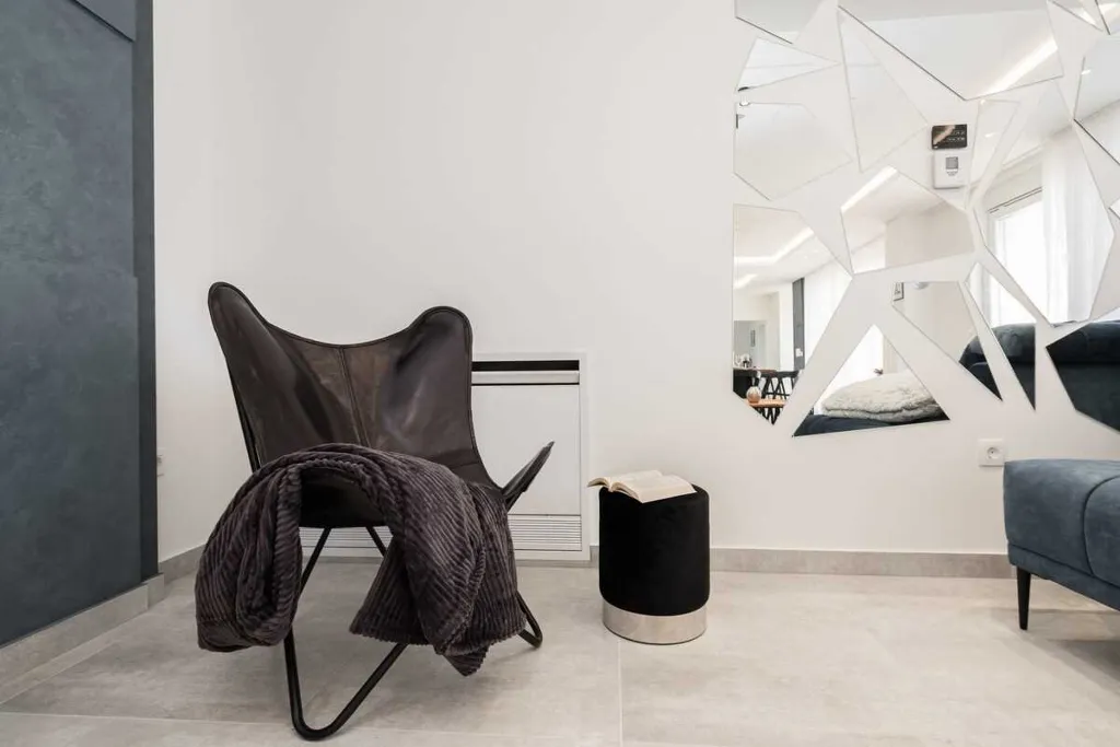 Modern Villa for 8 Guests in Vrsi, Croatia
