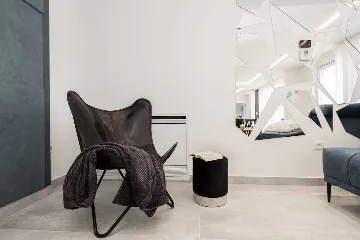 Modern Villa for 8 Guests in Vrsi, Croatia