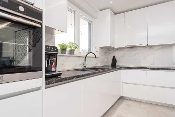 Modern Villa for 8 Guests in Vrsi, Croatia