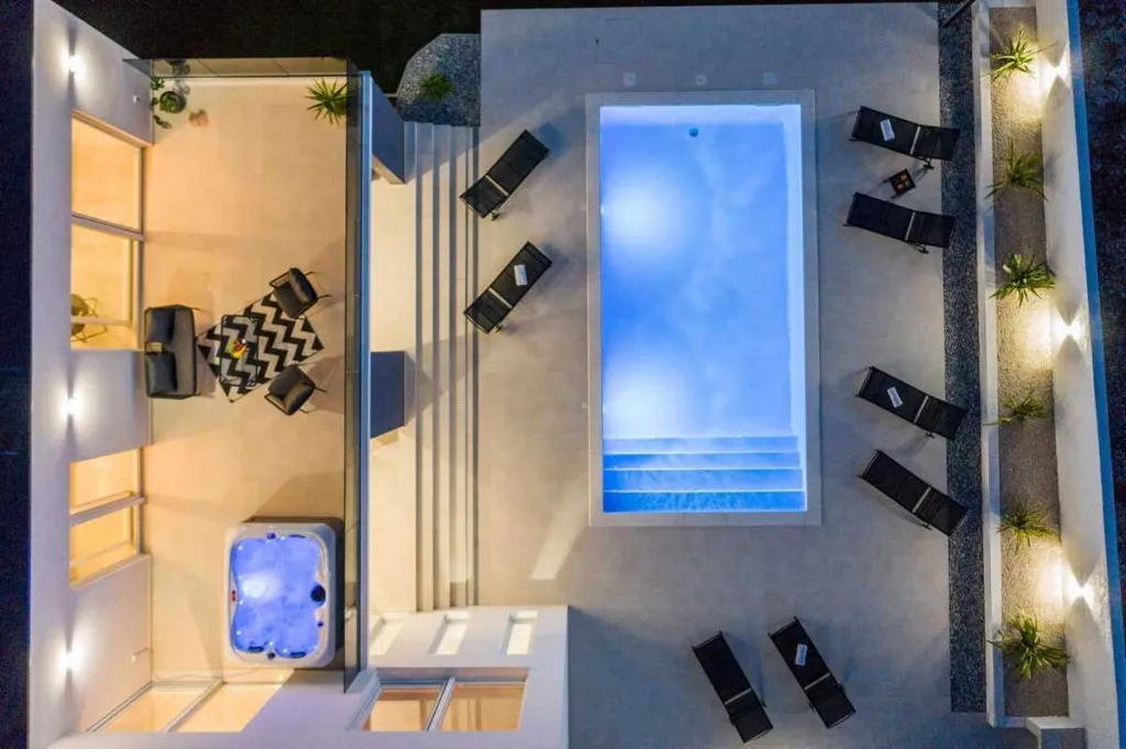 Modern Villa for 8 Guests in Vrsi, Croatia