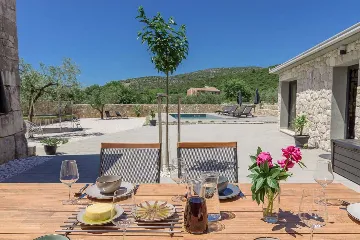 2-Bedroom Rustic Villa with Private Pool in Marina