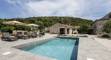 2-Bedroom Rustic Villa with Private Pool in Marina