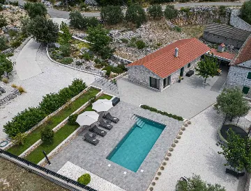 2-Bedroom Rustic Villa with Private Pool in Marina