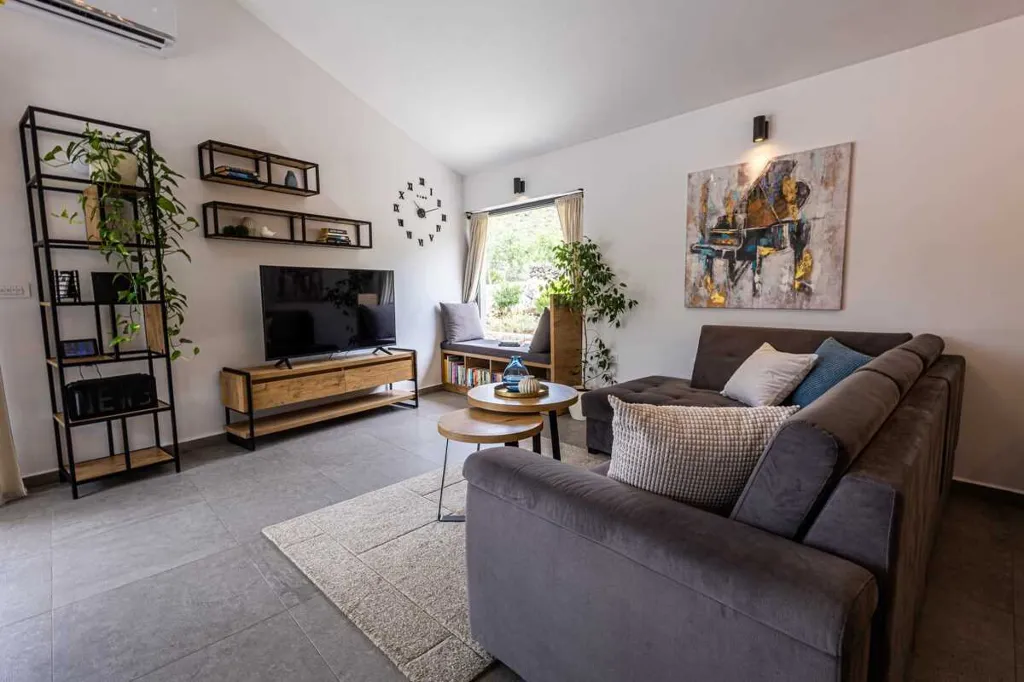 2-Bedroom Rustic Villa with Private Pool in Marina