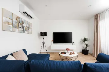 3-Bedroom Villa with Private Pool in Debeljak