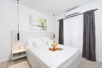 3-Bedroom Villa with Private Pool in Debeljak