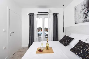 3-Bedroom Villa with Private Pool in Debeljak