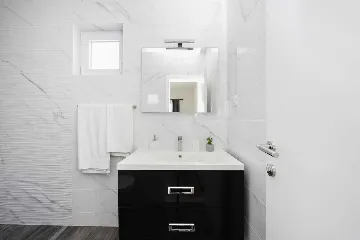 3-Bedroom Villa with Private Pool in Debeljak