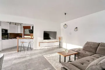 Debeljak 3-Bedroom Villa with Private Pool