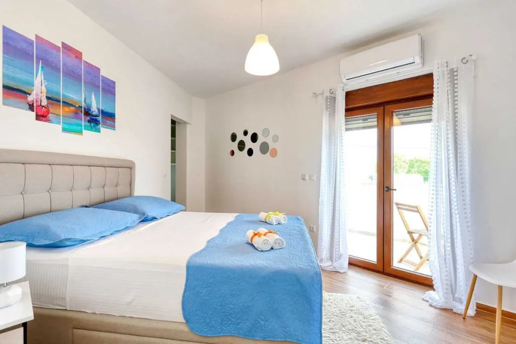 Debeljak 3-Bedroom Villa with Private Pool