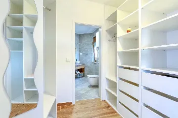 Debeljak 3-Bedroom Villa with Private Pool