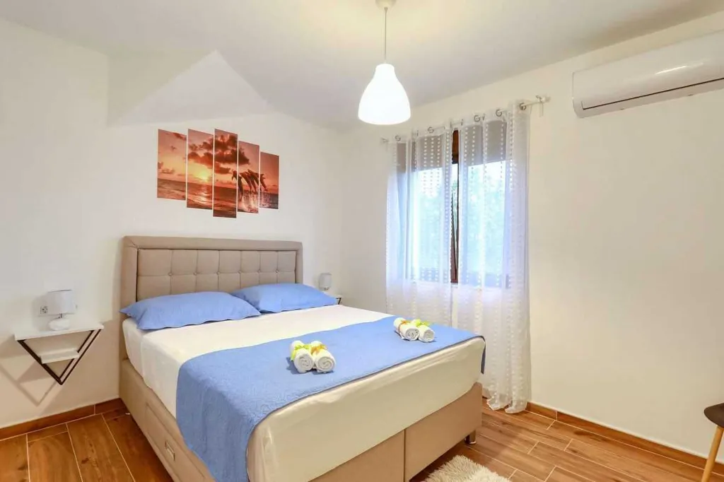 Debeljak 3-Bedroom Villa with Private Pool
