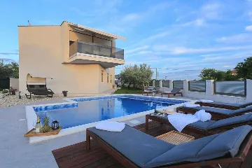 Debeljak 3-Bedroom Villa with Private Pool