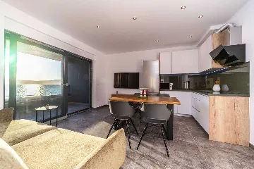 Beachfront Apartment with Sea View in Sveti Petar na Moru