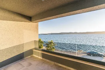 Beachfront Apartment with Sea View in Sveti Petar na Moru