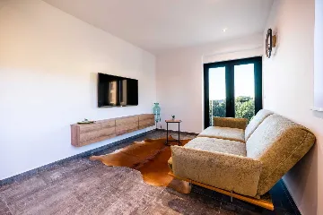 Modern Seafront Apartment for 2 in Sveti Petar na Moru