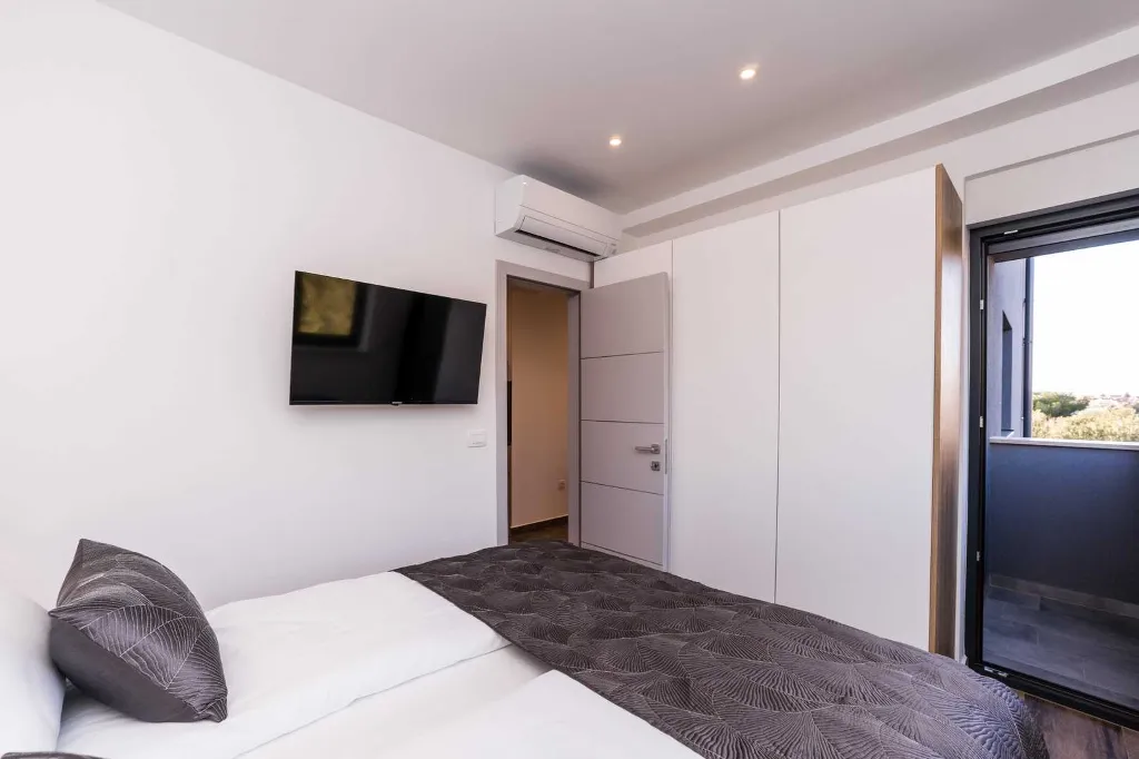 Modern Seafront Apartment for 2 in Sveti Petar na Moru