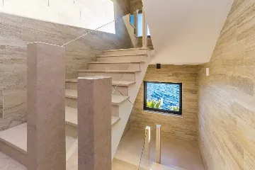 Beachfront Apartment for 6 Guests in Sveti Petar na Moru