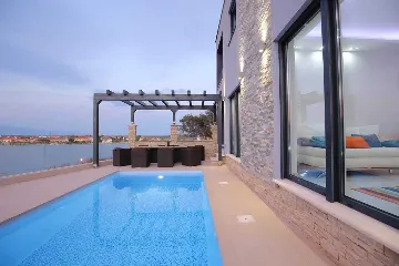 Modern 4-Bedroom Villa with Heated Pool in Nin