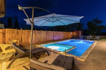 Manjadvorci 6-Bedroom Villa for Up to 17 Guests