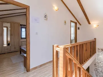 Manjadvorci 6-Bedroom Villa for Up to 17 Guests