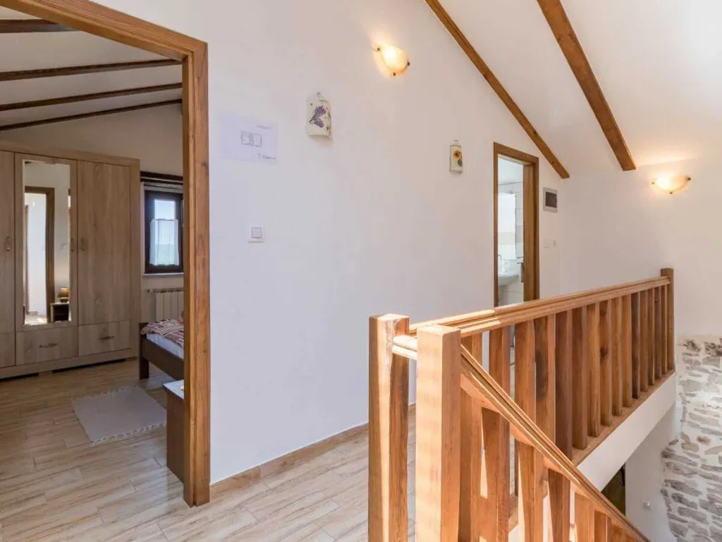 Manjadvorci 6-Bedroom Villa for Up to 17 Guests