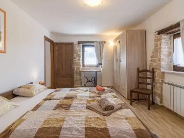 Manjadvorci 6-Bedroom Villa for Up to 17 Guests