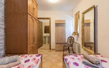 Manjadvorci 6-Bedroom Villa for Up to 17 Guests