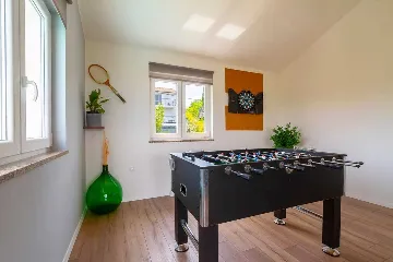 4-Bedroom Villa in Donja Hlapa for 8 Guests