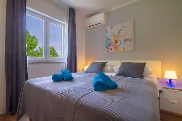 4-Bedroom Villa in Donja Hlapa for 8 Guests