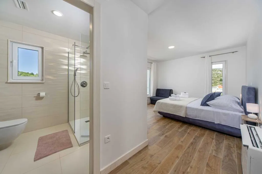 Marina Villa for up to 14 Guests with Heated Pool