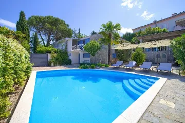 3-Bedroom Villa with Private Pool in Malinska