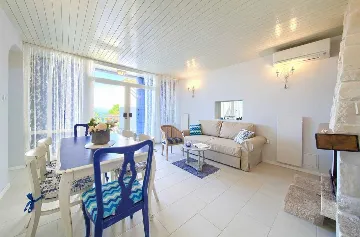 3-Bedroom Villa with Private Pool in Malinska