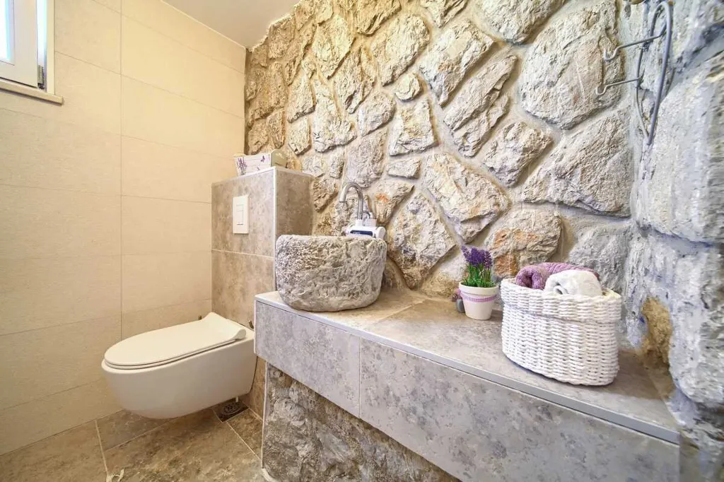 3-Bedroom Villa with Private Pool in Malinska