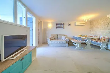 3-Bedroom Villa with Private Pool in Malinska