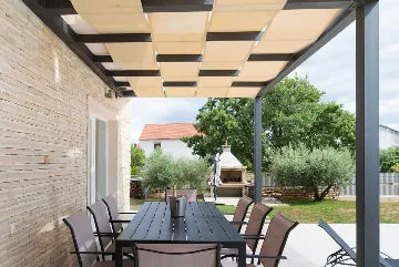 4-Bedroom Villa with Heated Pool in Murvica