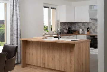 4-Bedroom Villa with Heated Pool in Murvica