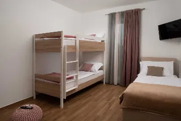 4-Bedroom Villa with Heated Pool in Murvica