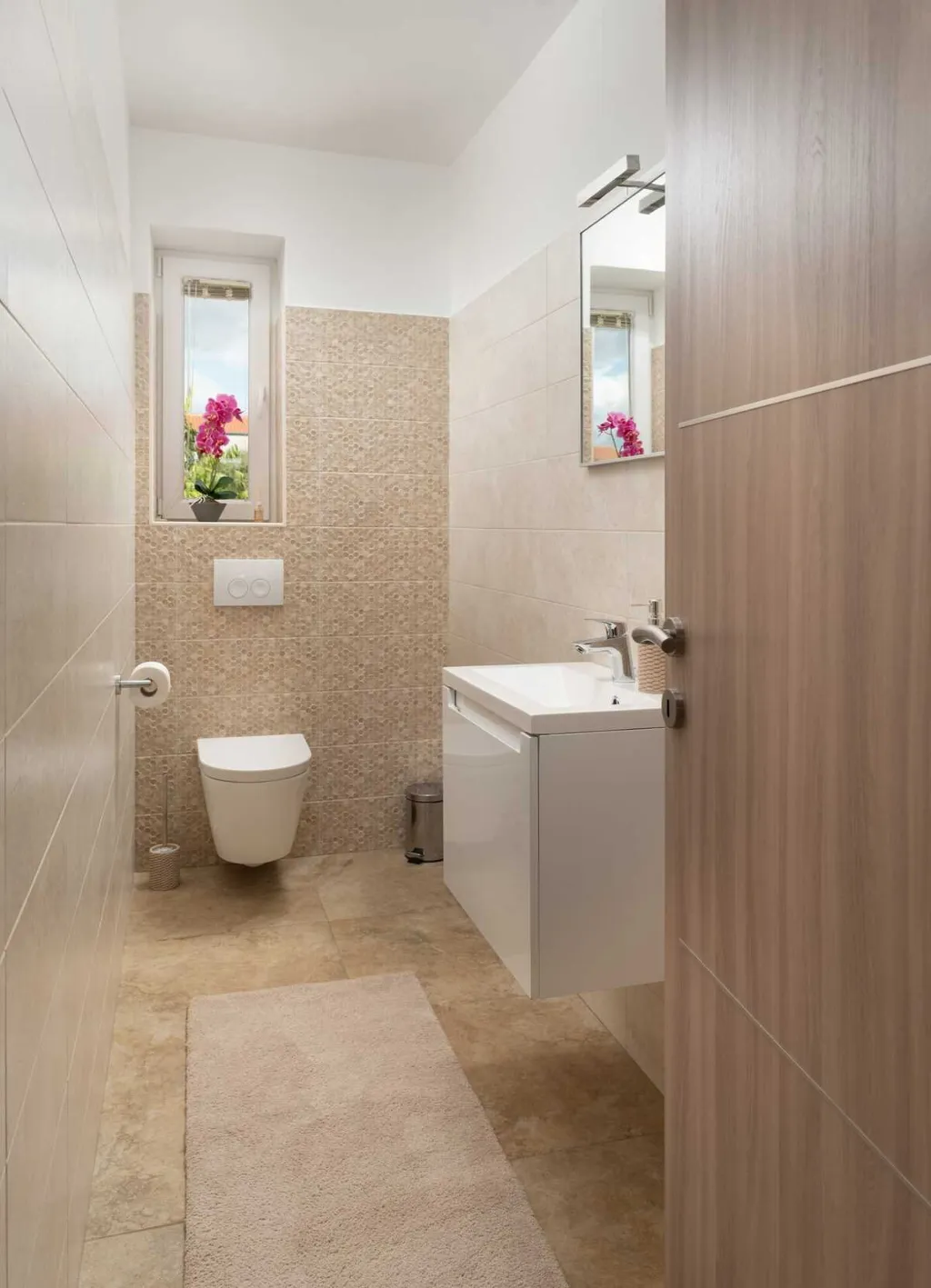 4-Bedroom Villa with Heated Pool in Murvica