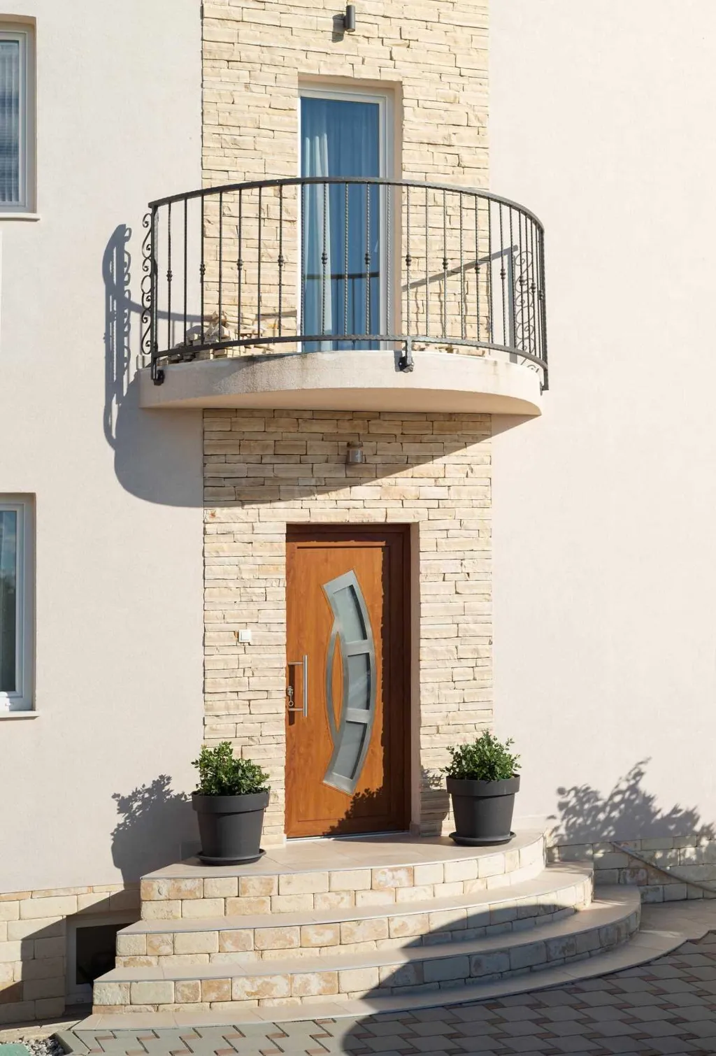 4-Bedroom Villa with Heated Pool in Murvica